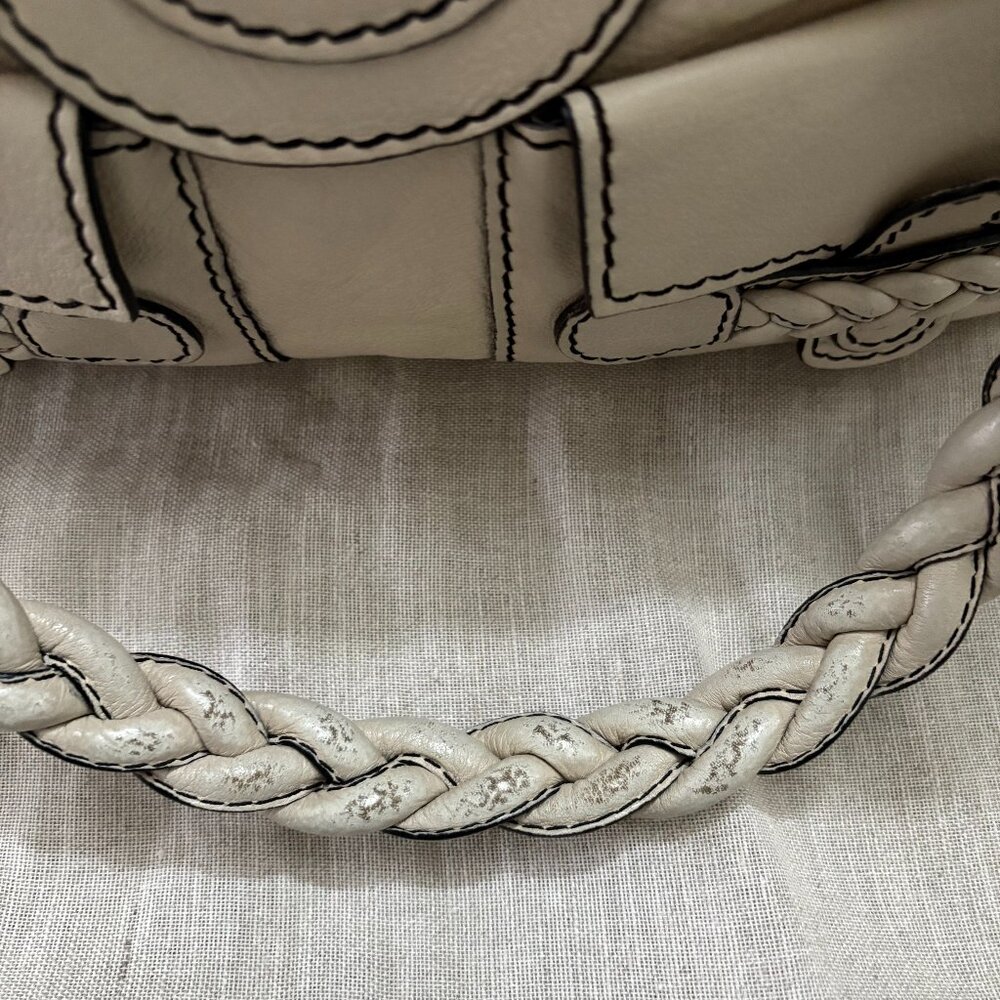 Authentic Valentino Garavani Shoulder Bag in Light Tan/Creme - Picture 12 of 16